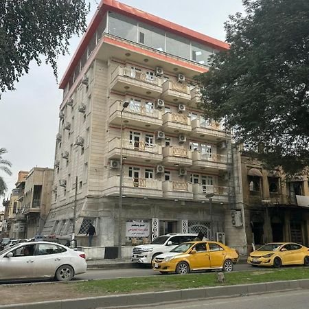 Malik Dijlah Hotel Baghdād Exterior photo